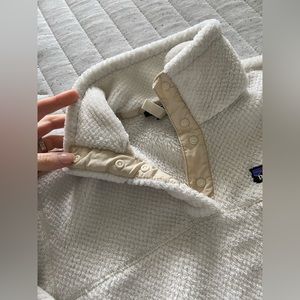 Gently Used Patagonia Fleece!